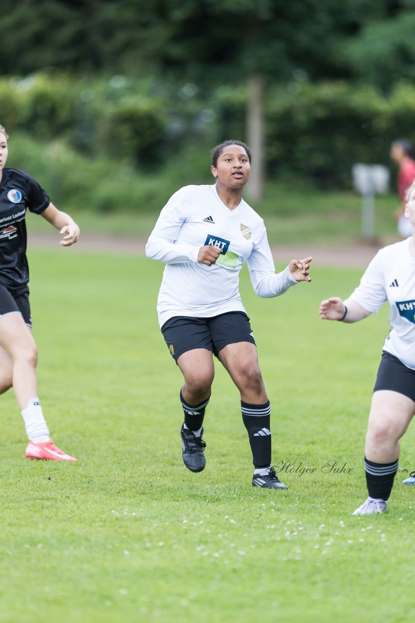 Bild 431 - Loewinnen Cup